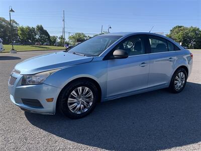 2012 Chevrolet Cruze LS - Photo 2 - Bowling Green, KY 42101