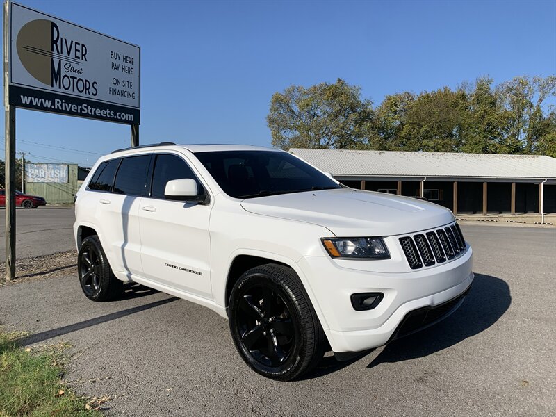 2015 Jeep Grand Cherokee Laredo   - Photo 1 - Bowling Green, KY 42101