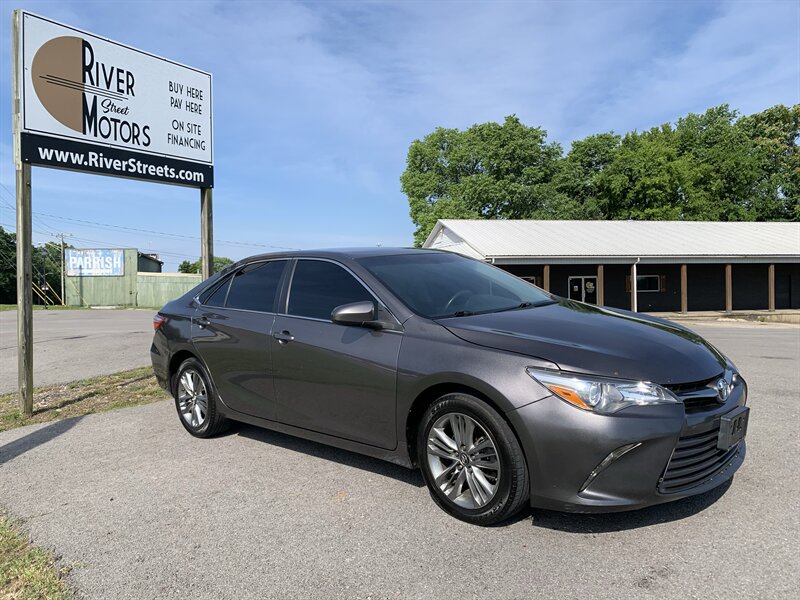2017 Toyota Camry SE   - Photo 1 - Bowling Green, KY 42101
