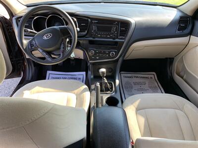 2011 Kia Optima LX   - Photo 8 - Bowling Green, KY 42101