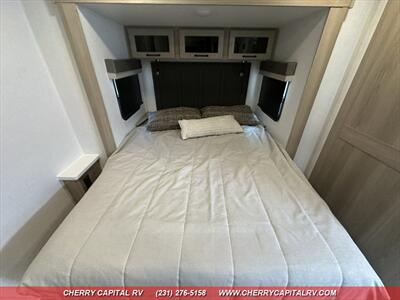 2025 Rockwood MINI LITE 2516S   - Photo 22 - Grawn, MI 49637