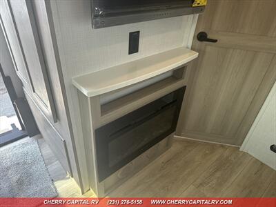 2025 Rockwood MINI LITE 2516S   - Photo 12 - Grawn, MI 49637