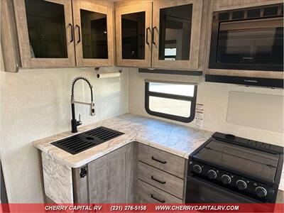 2023 Forest River GRAND SURVEYOR 253RLS   - Photo 16 - Grawn, MI 49637