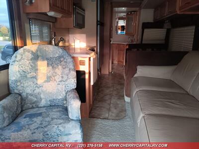 2007 Winnebago Journey 36G   - Photo 11 - Grawn, MI 49637