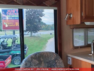 2007 Winnebago Journey 36G   - Photo 39 - Grawn, MI 49637