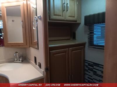 2007 Winnebago Journey 36G   - Photo 35 - Grawn, MI 49637