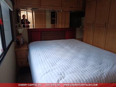 2007 Winnebago Journey 36G   - Photo 9 - Grawn, MI 49637