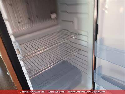 2012 Winnebago View M-24G - Photo 28 - Grawn, MI 49637