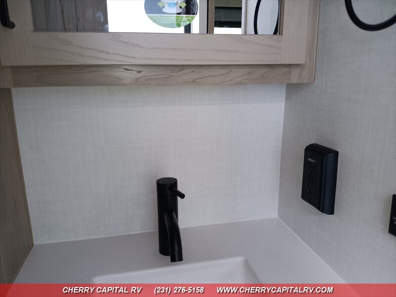 2026 Rockwood Mini Lite 2515S - Photo 18 - Grawn, MI 49637