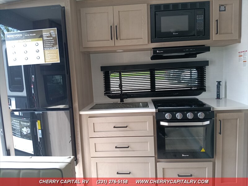 2026 Rockwood Mini Lite 2515S - Photo 19 - Grawn, MI 49637