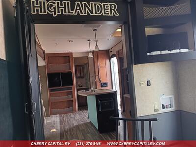 2016 HIGHLAND RIDGE HIGHLANDER HT31RGR   - Photo 31 - Grawn, MI 49637