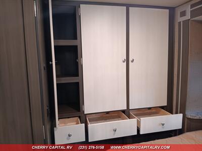 2018 COACHMEN PRISM M-24EF   - Photo 41 - Grawn, MI 49637