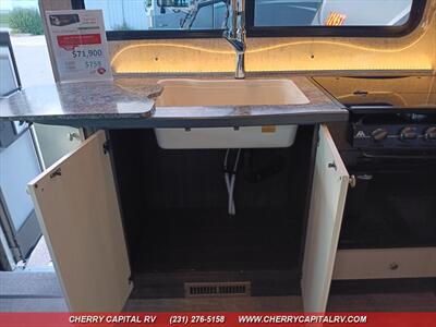 2018 COACHMEN PRISM M-24EF   - Photo 28 - Grawn, MI 49637