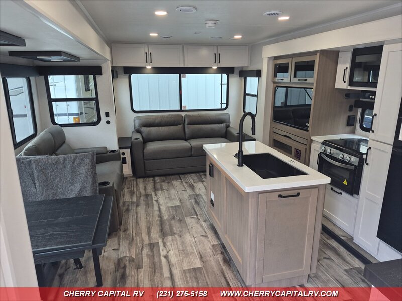 2027 Open Range Roamer 29RLTS - Photo 11 - Grawn, MI 49637
