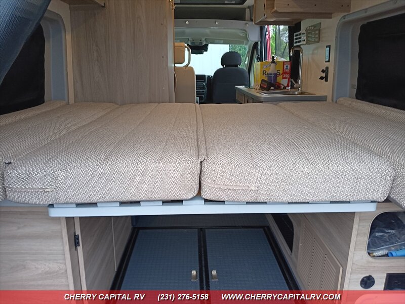 2023 Winnebago Solis M-59PX Ram - Photo 30 - Grawn, MI 49637