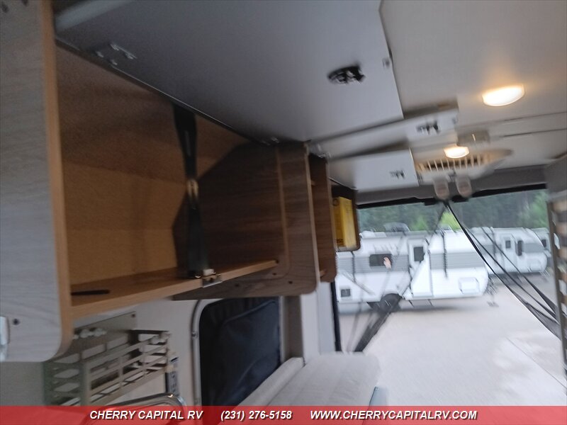 2023 Winnebago Solis M-59PX Ram - Photo 22 - Grawn, MI 49637