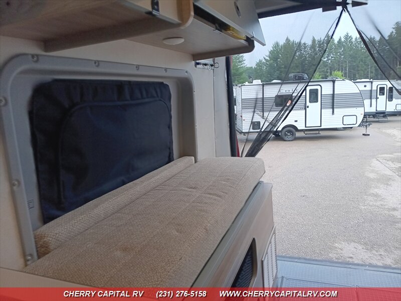 2023 Winnebago Solis M-59PX Ram - Photo 19 - Grawn, MI 49637