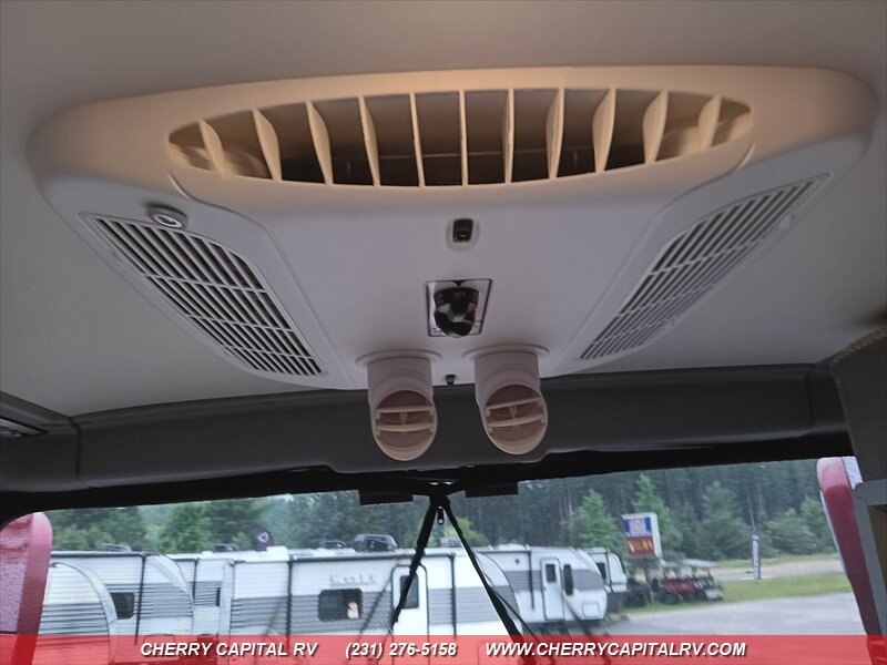 2023 Winnebago Solis M-59PX Ram - Photo 27 - Grawn, MI 49637