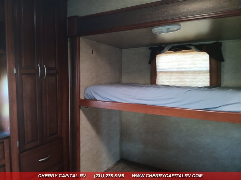 2014 Crusader M-360BHS - Photo 45 - Grawn, MI 49637