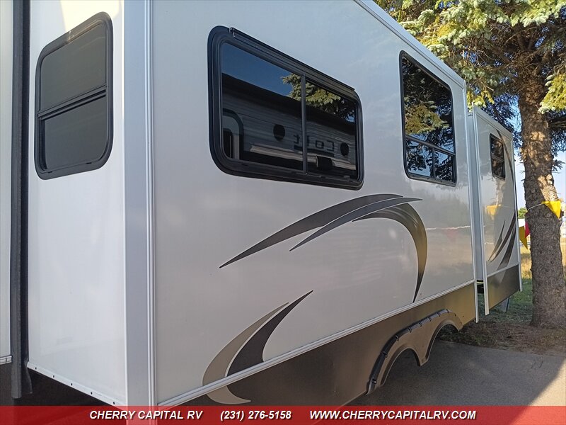 2014 Crusader M-360BHS - Photo 4 - Grawn, MI 49637