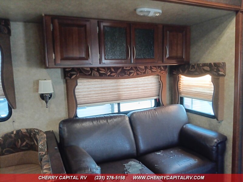 2014 Crusader M-360BHS - Photo 41 - Grawn, MI 49637
