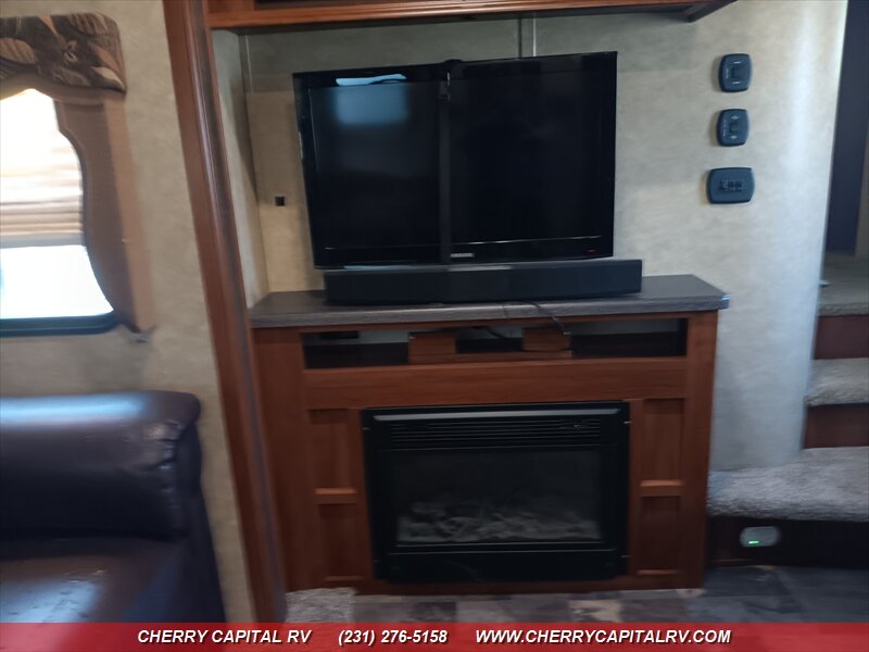 2014 Crusader M-360BHS - Photo 42 - Grawn, MI 49637