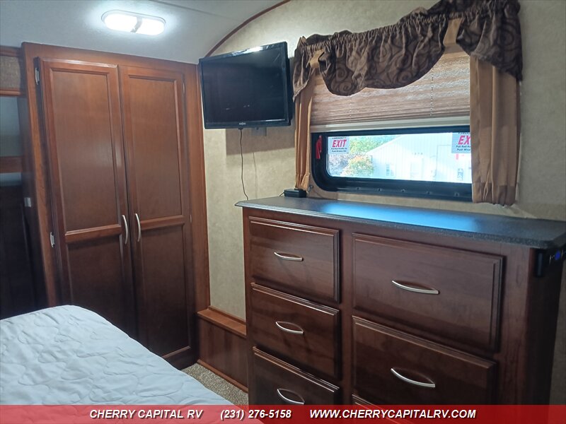 2014 Crusader M-360BHS - Photo 62 - Grawn, MI 49637