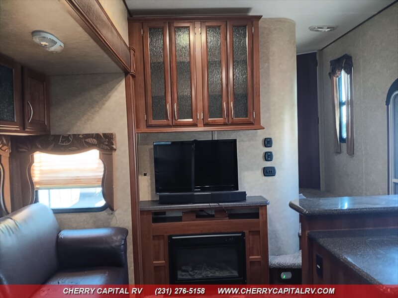 2014 Crusader M-360BHS - Photo 30 - Grawn, MI 49637