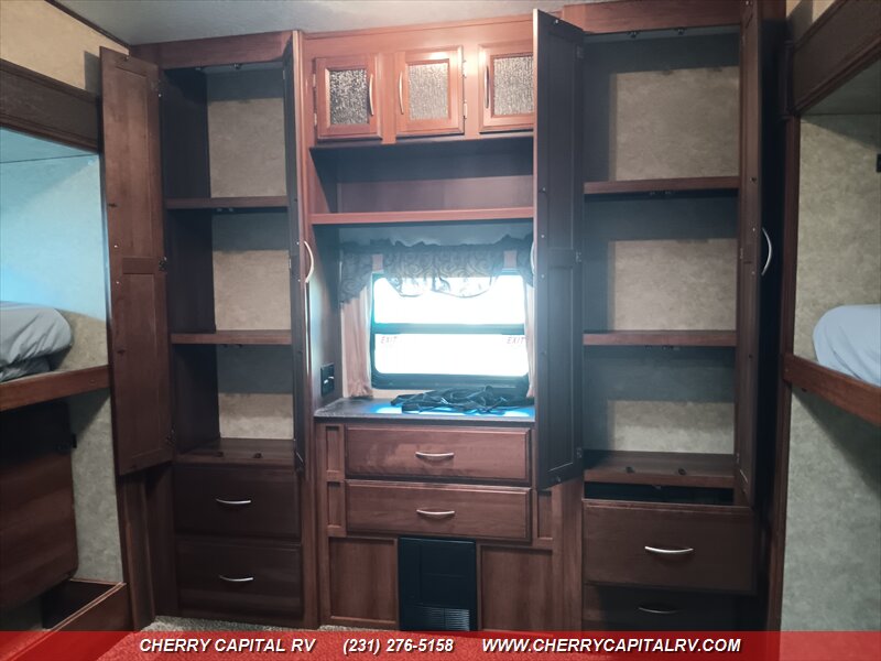2014 Crusader M-360BHS - Photo 47 - Grawn, MI 49637