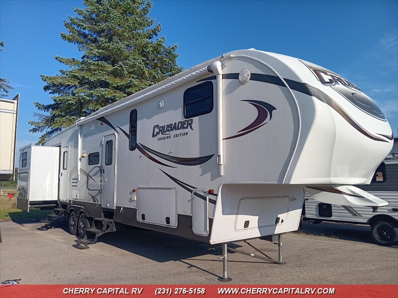 2014 Crusader M-360BHS  