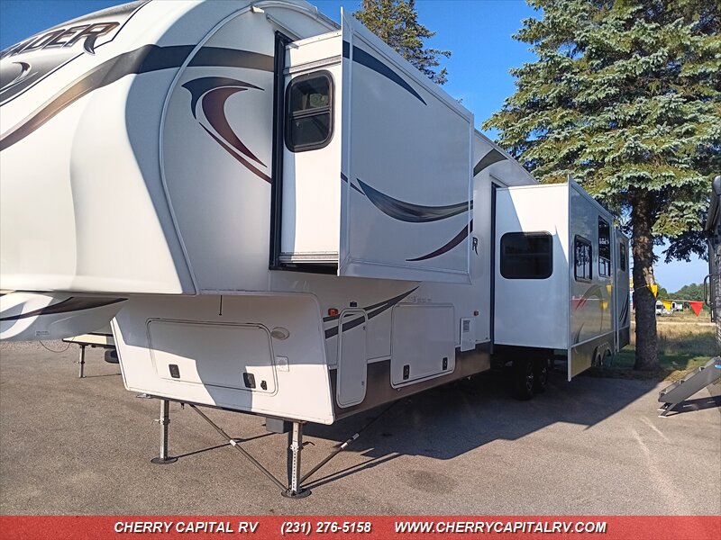 2014 Crusader M-360BHS - Photo 3 - Grawn, MI 49637