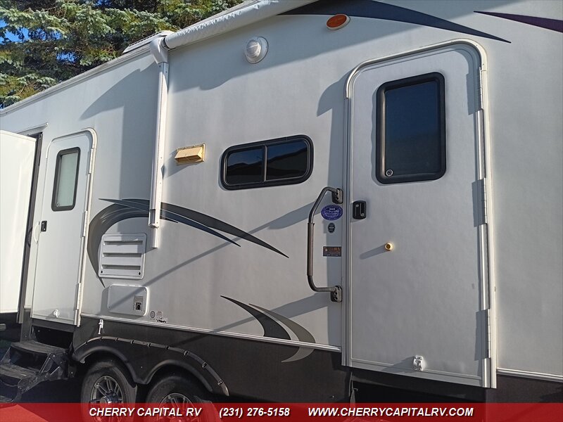 2014 Crusader M-360BHS - Photo 7 - Grawn, MI 49637