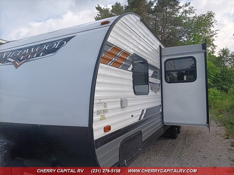 2021 Wildwood X-Lite 263BHXL - Photo 25 - Grawn, MI 49637