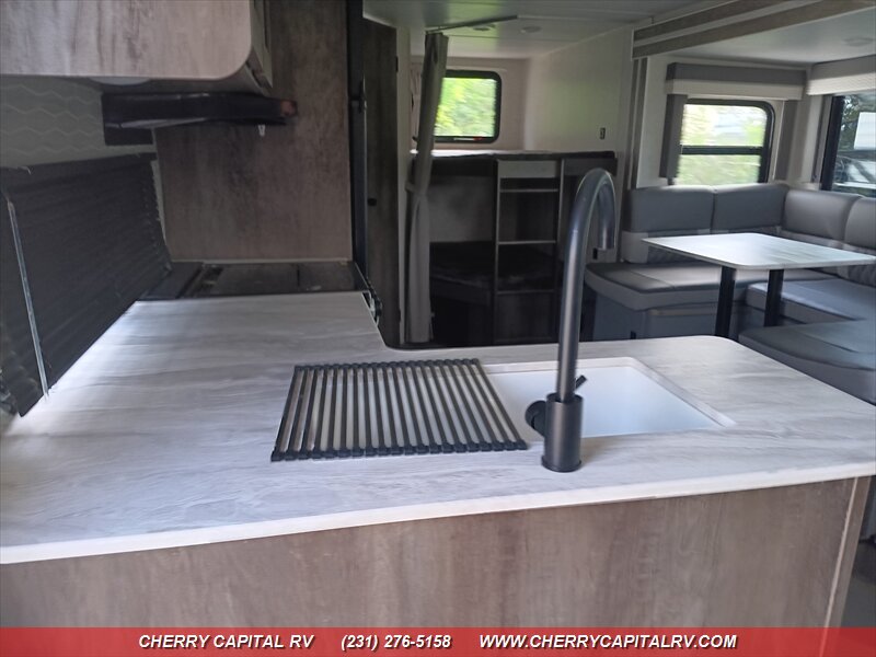 2021 Wildwood X-Lite 263BHXL - Photo 21 - Grawn, MI 49637