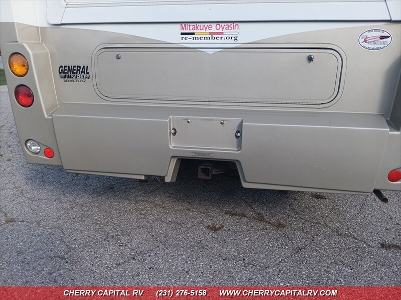 2012 Winnebago View 24G - Photo 35 - Grawn, MI 49637