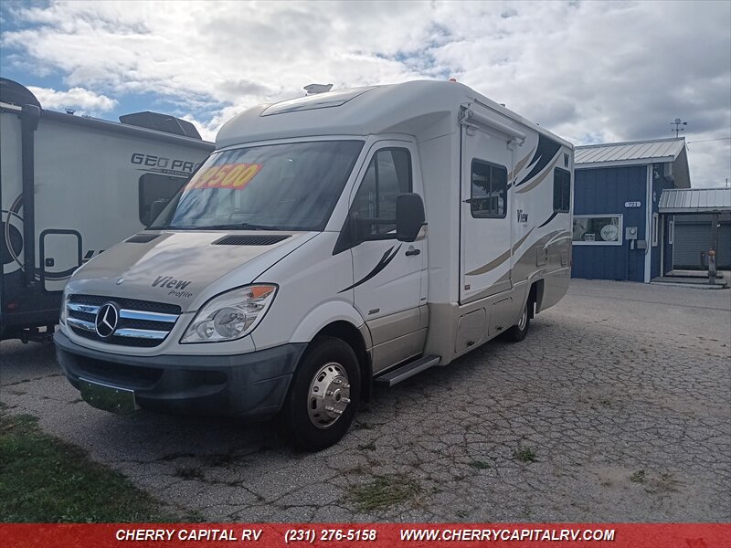 2012 Winnebago View 24G - Photo 4 - Grawn, MI 49637