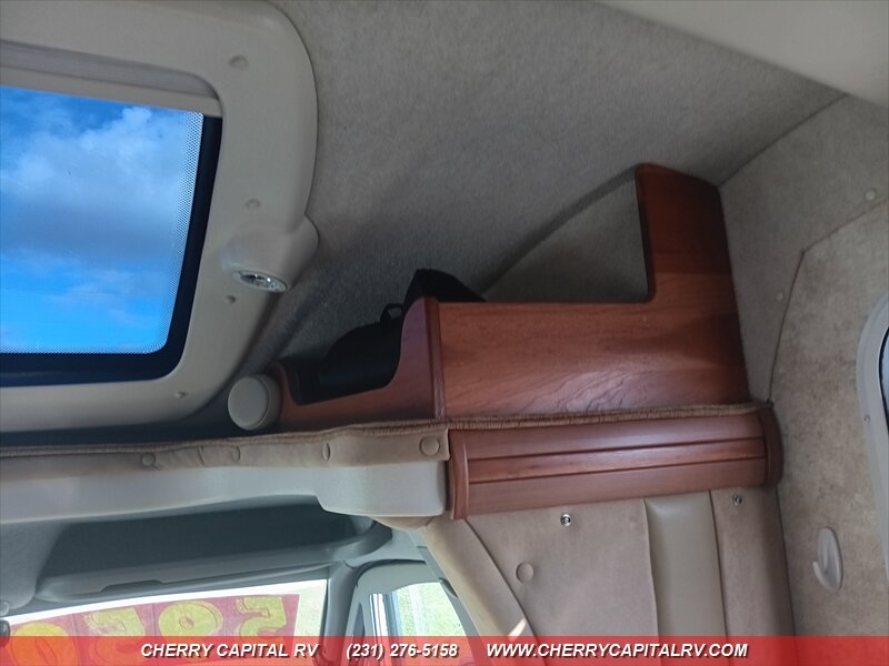 2012 Winnebago View 24G - Photo 34 - Grawn, MI 49637