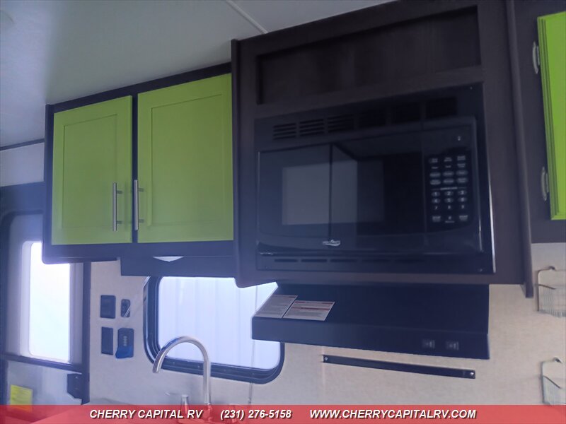 2019 Jayco Jay Flight 212QB - Photo 23 - Grawn, MI 49637