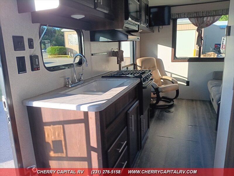 2019 Jayco Jay Flight 212QB - Photo 30 - Grawn, MI 49637
