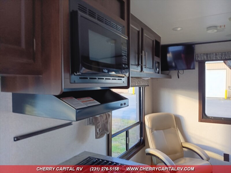 2019 Jayco Jay Flight 212QB - Photo 24 - Grawn, MI 49637