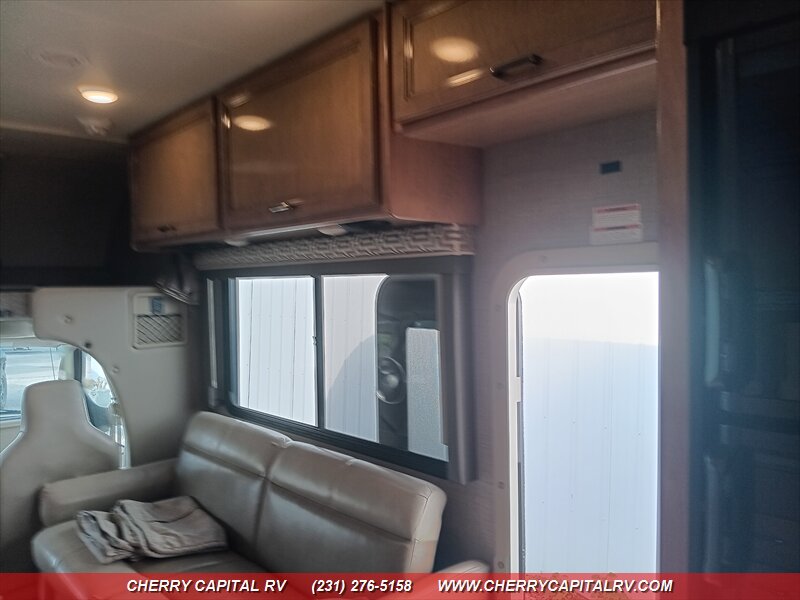 2019 Thor Quantum KW29-25L - Photo 24 - Grawn, MI 49637