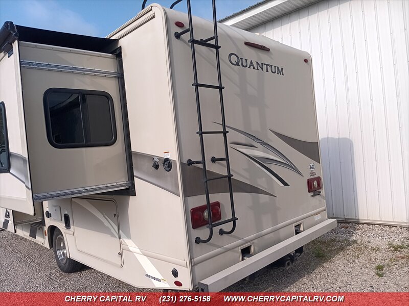 2019 Thor Quantum KW29-25L - Photo 30 - Grawn, MI 49637