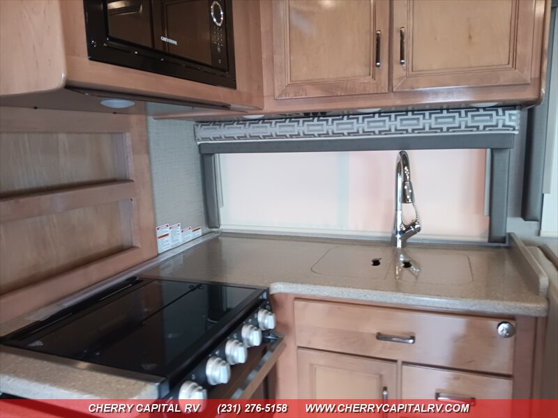 2019 Thor Quantum KW29-25L - Photo 12 - Grawn, MI 49637