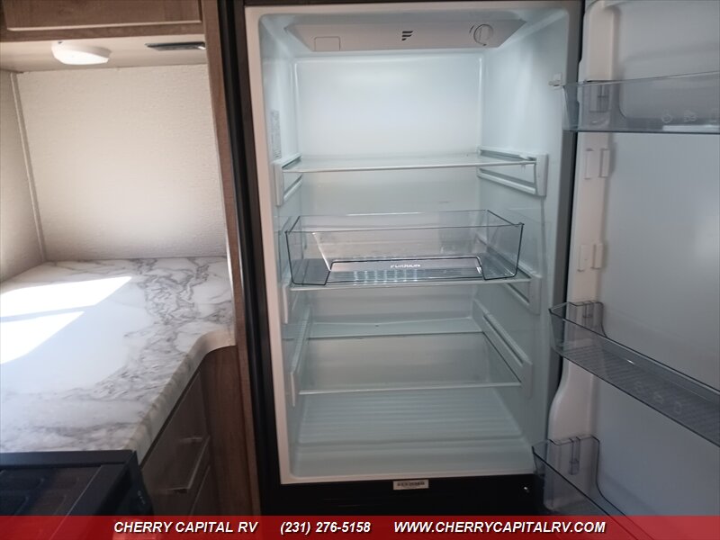 2023 Grand Design RV Imagine XLS 17MKE - Photo 15 - Grawn, MI 49637