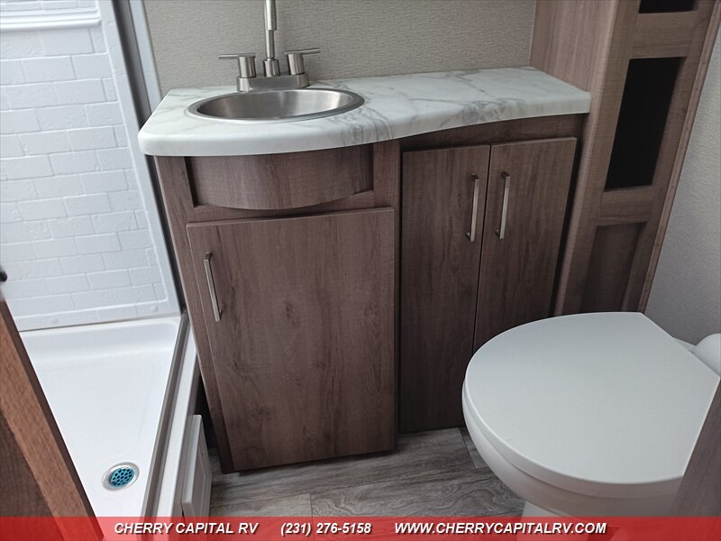 2023 Grand Design RV Imagine XLS 17MKE - Photo 14 - Grawn, MI 49637