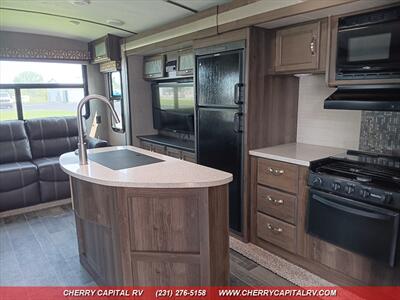 2019 Keystone Bullet Premier 34RIPR   - Photo 42 - Grawn, MI 49637