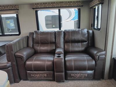 2019 Keystone Bullet Premier 34RIPR   - Photo 17 - Grawn, MI 49637