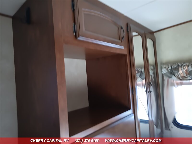 2014 Forest River Salem Hemisphere Lite M302FK - Photo 31 - Grawn, MI 49637