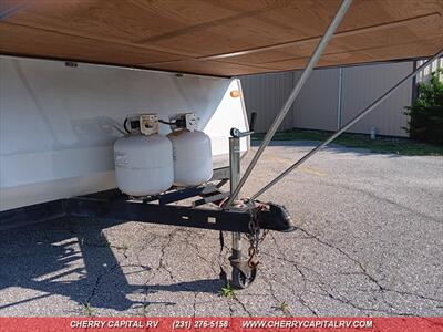 2001 Jayco Eagle 12 SO   - Photo 10 - Grawn, MI 49637