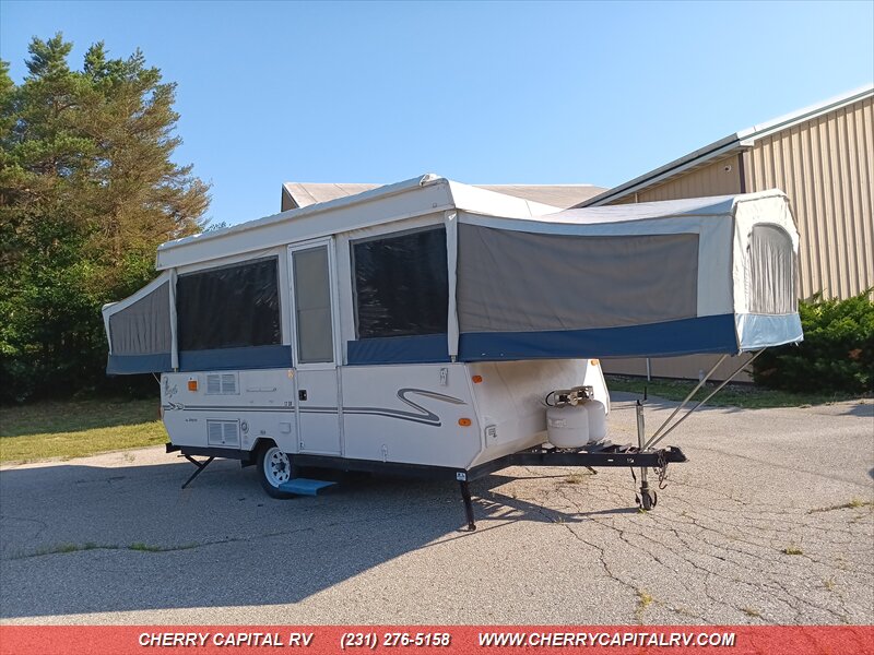2001 Jayco Eagle 12 SO - Photo 1 - Grawn, MI 49637